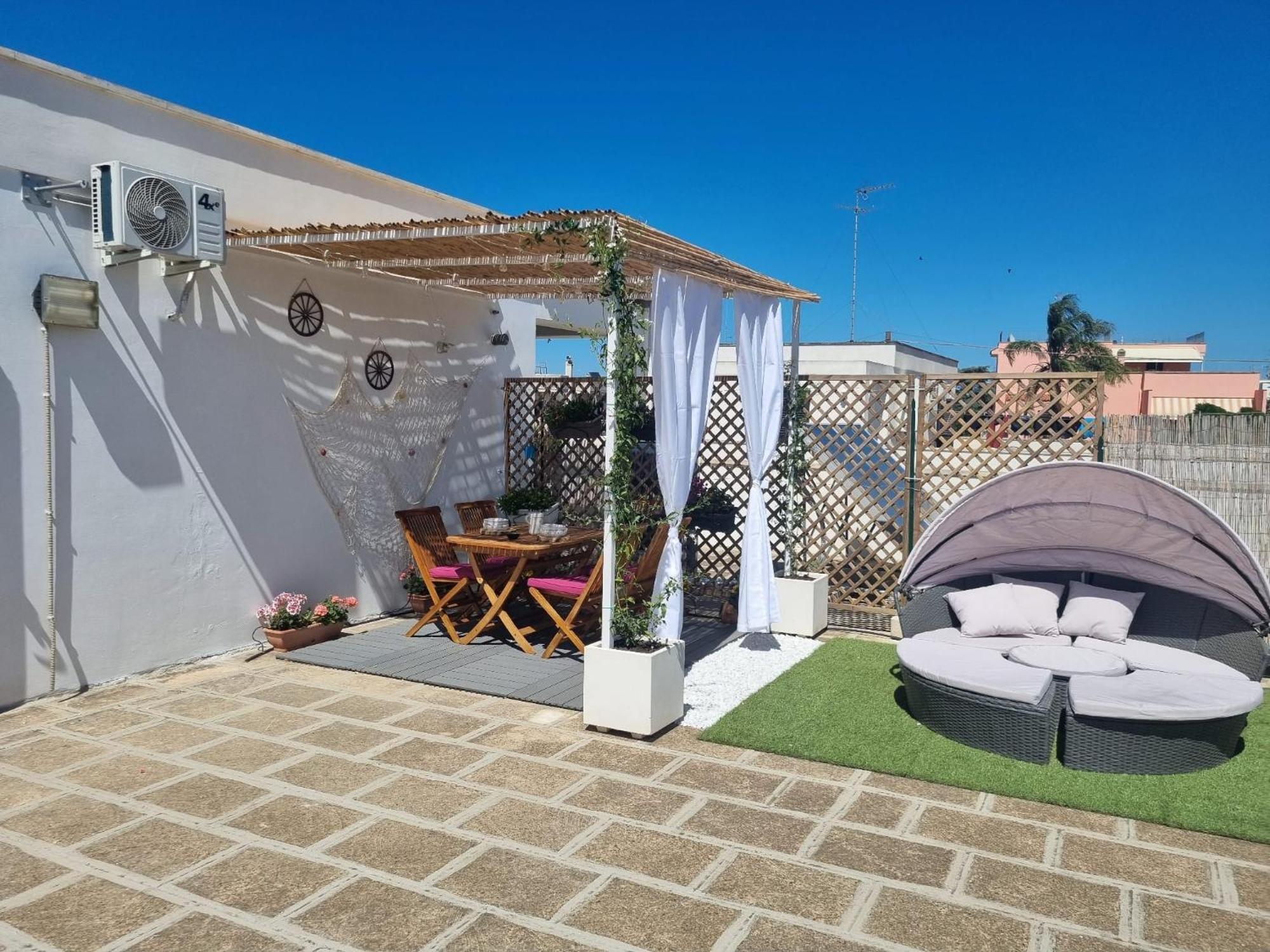 Villa La Terrazza Di Zoe - Castromediano Cavallino di Lecce Exterior foto